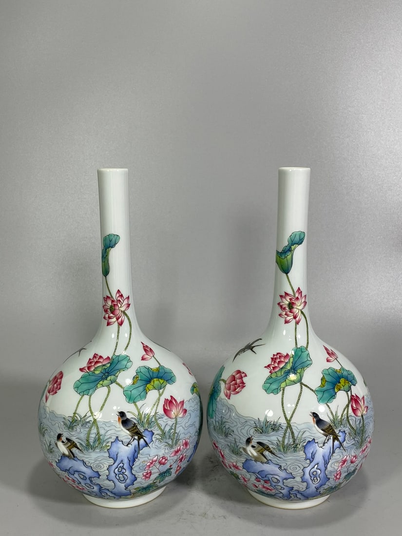 A Pair of Exquisite Famille-Rose Flower and Bird Pattern Vases (1 of 9)