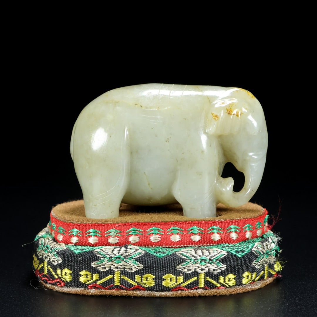 A Rare White Jade Elephant Ornament (1 of 9)