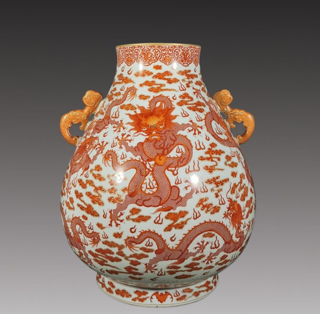 A Huge Blue and White Iron-Red Dragon Pattern Double-Ears Vase (1 of 9)