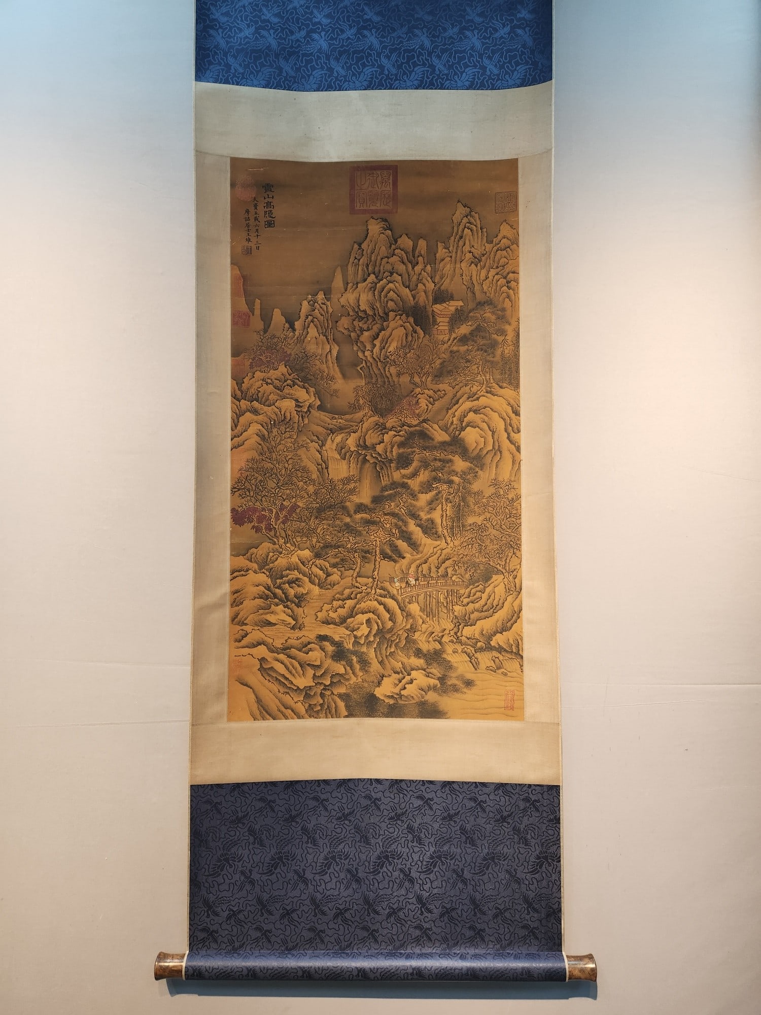 A Chinese Vertical Scroll Ink Painting of Landscape on Silk,Wang Wei: A Chinese Vertical Scroll Ink Painting of Landscape on Silk,Wang Wei,Size(Without frame)：92cmx48cm。 一幅中国水墨绢本山水ஹ