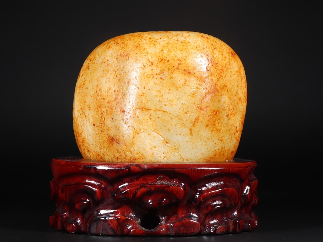 A Exquisite Hetian jade Ornament  (1 of 9)