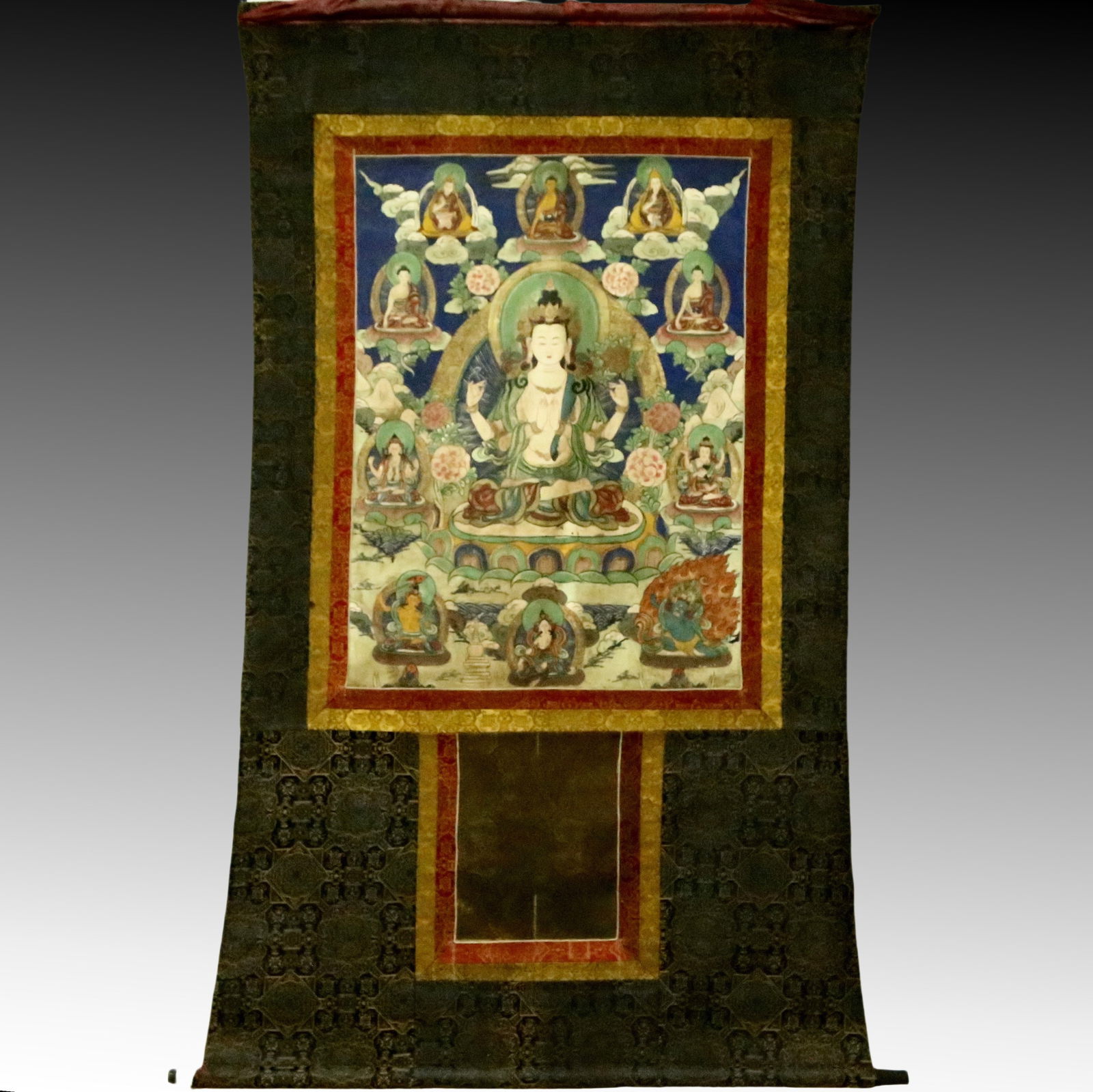 An Exquisite Brocade Painted Color Four-arms Avalokitesvara Tangka (1 of 10)