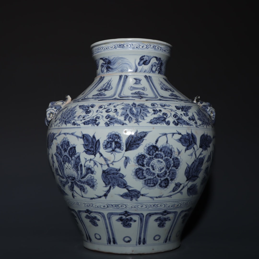 A Exquisite Blue and White Lotus Pattern Flower Pattern Double-Ears Jar  (1 of 9)