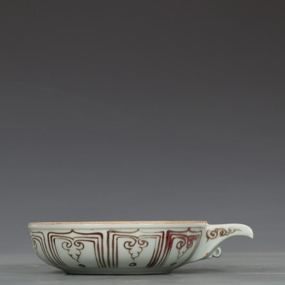 An Exquisite Underglaze-Red Phoenix Pattern Plate (1 of 9)