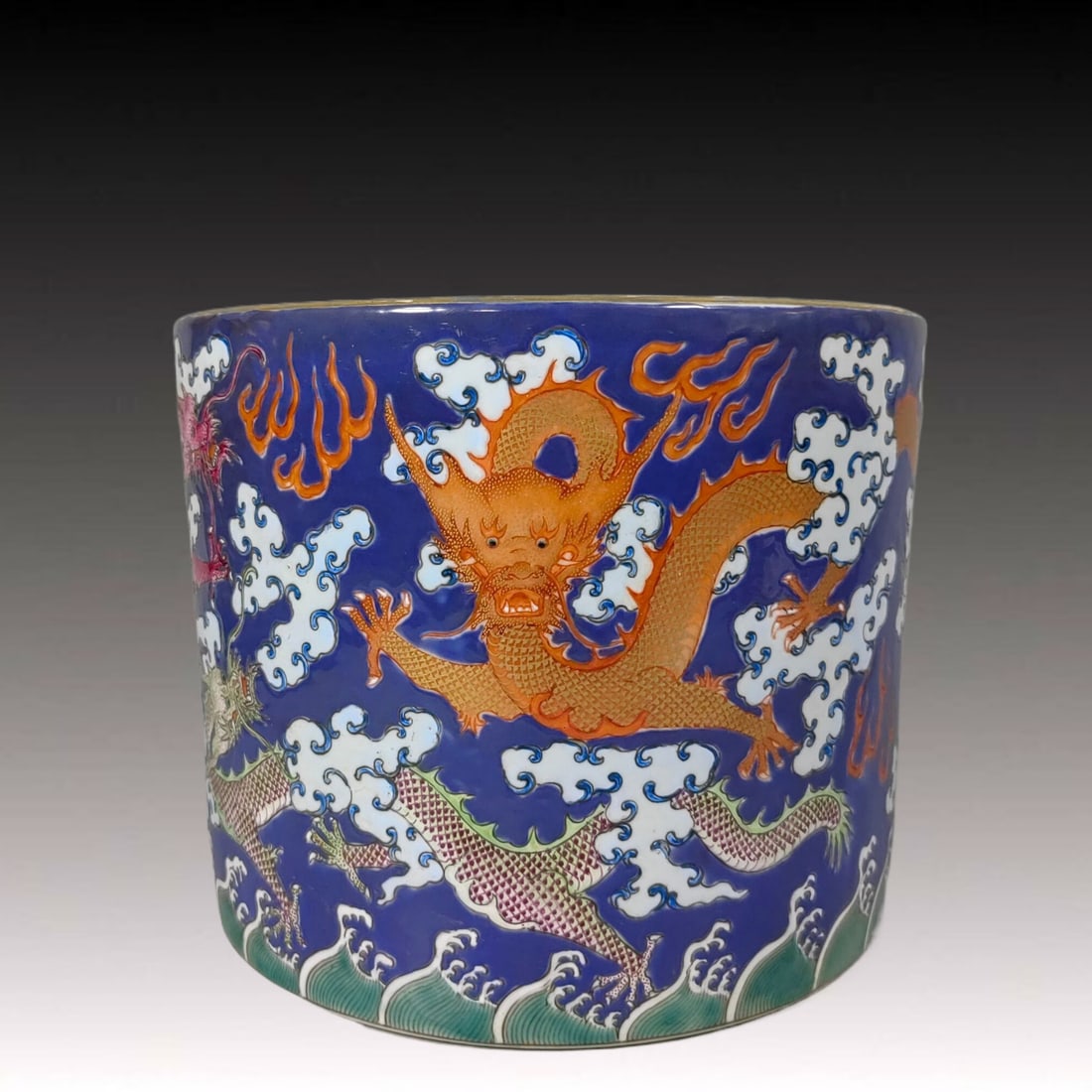 An Exquisite Famille-Rose Painted Gold Dragon Pattern Brush Pot (1 of 9)