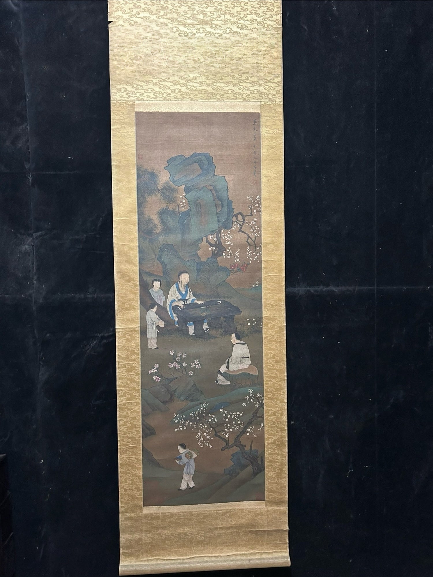 A Chinese Vertical Scroll Ink Painting of Figure on Paper,Zhao Mengfu: A Chinese Vertical Scroll Ink Painting of Figure on Paper,Zhao Mengfu,Size:129cmx41cm 一幅中国水墨人物画立轴,赵孟頫