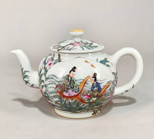 A Exquisite Famille-Rose Character and Story Pattern Bats and Peach Pattern Teapot (1 of 9)