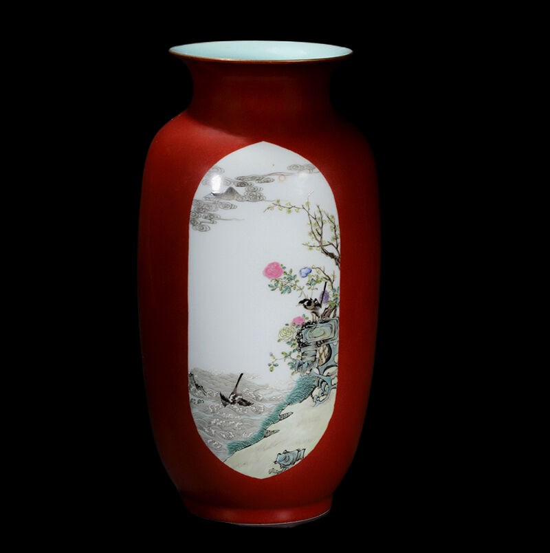 An Exquisite Famille-Rose Flower and Bird Pattern Vase (1 of 8)
