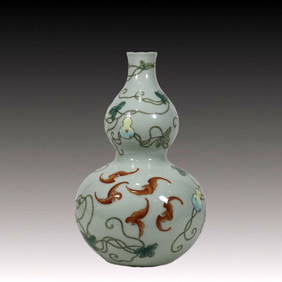 An Exquisite Celadon Glazed Bats and Gourd Pattern Gourd-Shaped Vase (1 of 9)