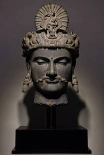 A Fine Schistose carving Grandhara Buddha statue : A Fine Schistose carving Grandhara Buddha statue Size:73cm 犍陀罗灰色片岩佛陀头像
