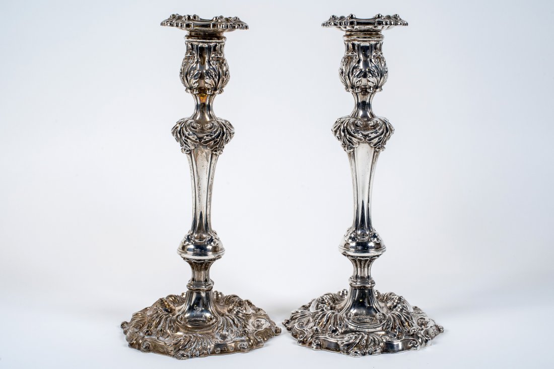 EXQUITE PAIR OF GEORGIAN STERLING SILVER CANDLESTICKS (1 of 4)