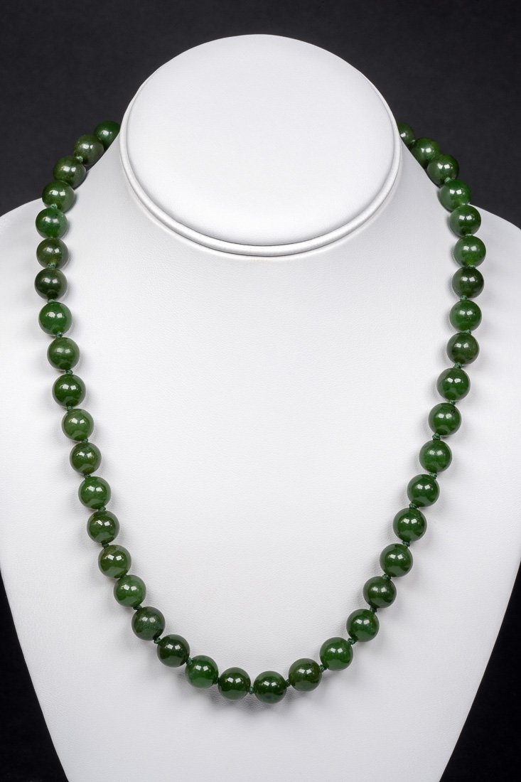INPERIAL JADE MATINEE NECKLACE (1 of 5)