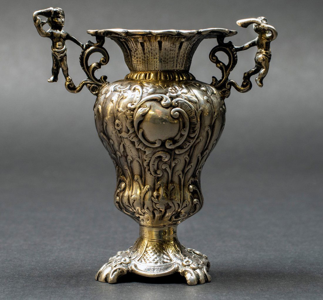 B.NERESHEIMER & SOHNE VASE (1 of 5)