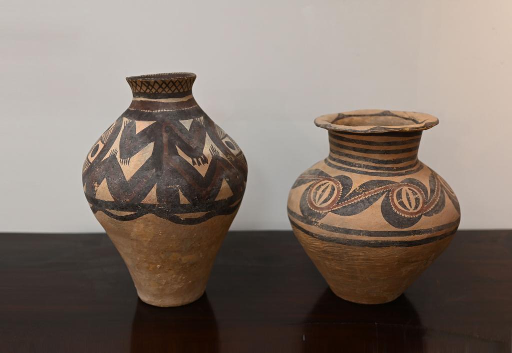 2 Neolithic Painted Pottery Jars, Majiayao Culture, 3300-2000 BCE (1 of 5)