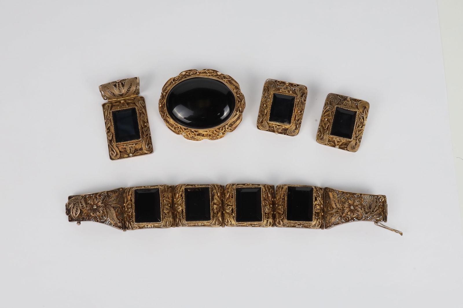 Gilt Silver and Black Agate Jewelry Suite: Gilt Silver and Black Agate Jewelry