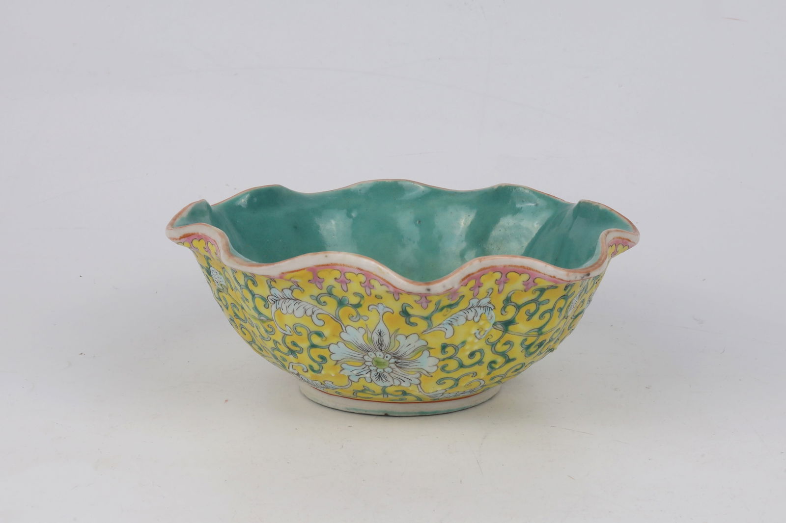Famille Rose Floral Bowl China 19th Century (1 of 5)