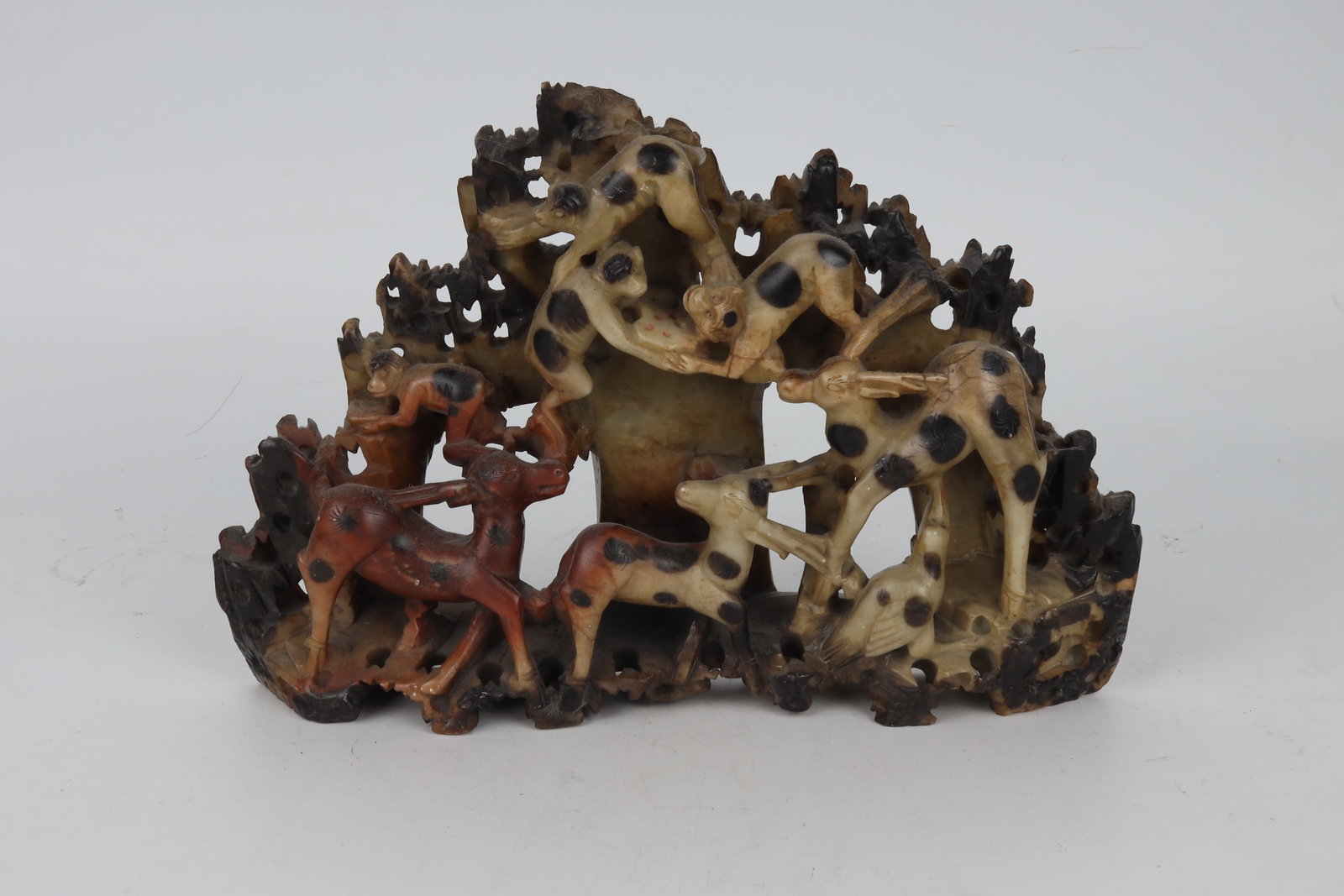 Shoushan Stone Carved Deer Group Mountain Ornament China 19th Century (1 of 3)