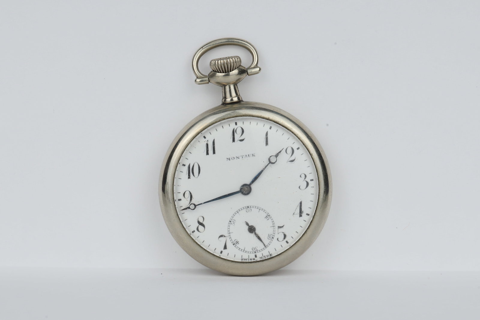 Montauk Pocket Watch: Montauk Pocket WatchJewels: 15jMovement Setting: PendantWind Mechanism: Pendant Case Metal: SilveroidDimensions: 5.7cm Dia
