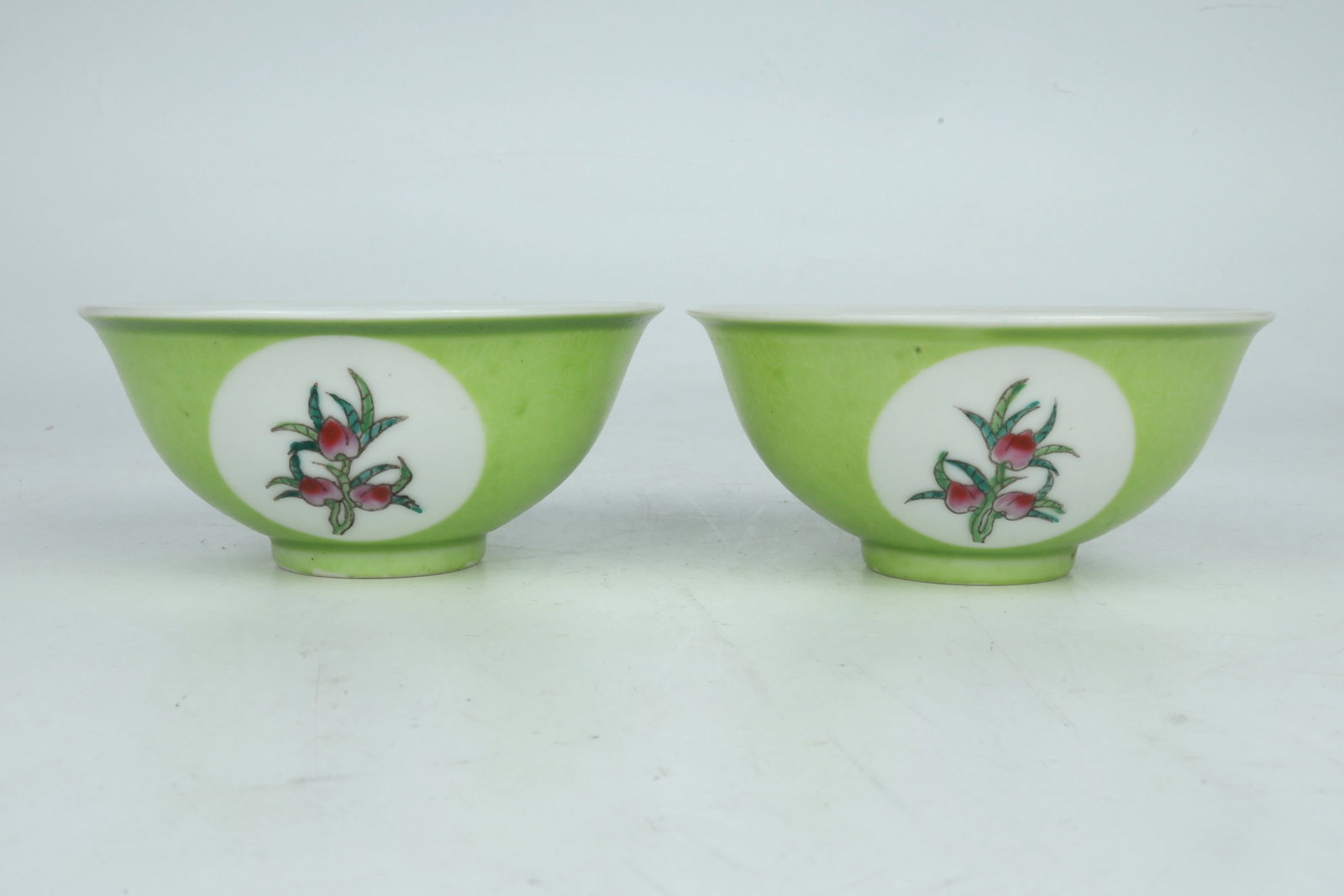 A Pair of Jingdezhen Bowls China 20th Century (1 of 5)