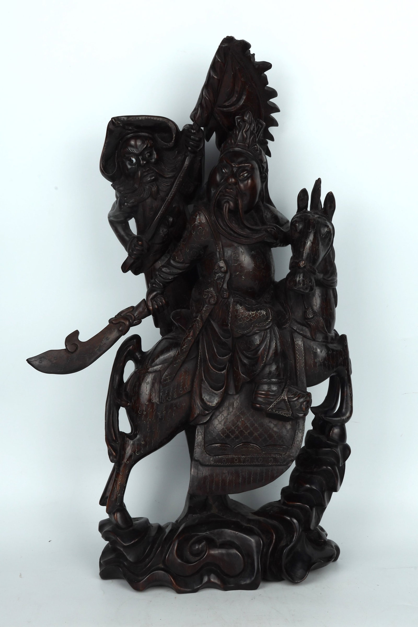 Longyan Wood Carved Guan Gong Figure China Republic Period: Longyan Wood Carved Guan Gong Figure China Republic Period Dimensions: 51.4cm H 民国龙眼木雕关公像一件 尺寸：高
