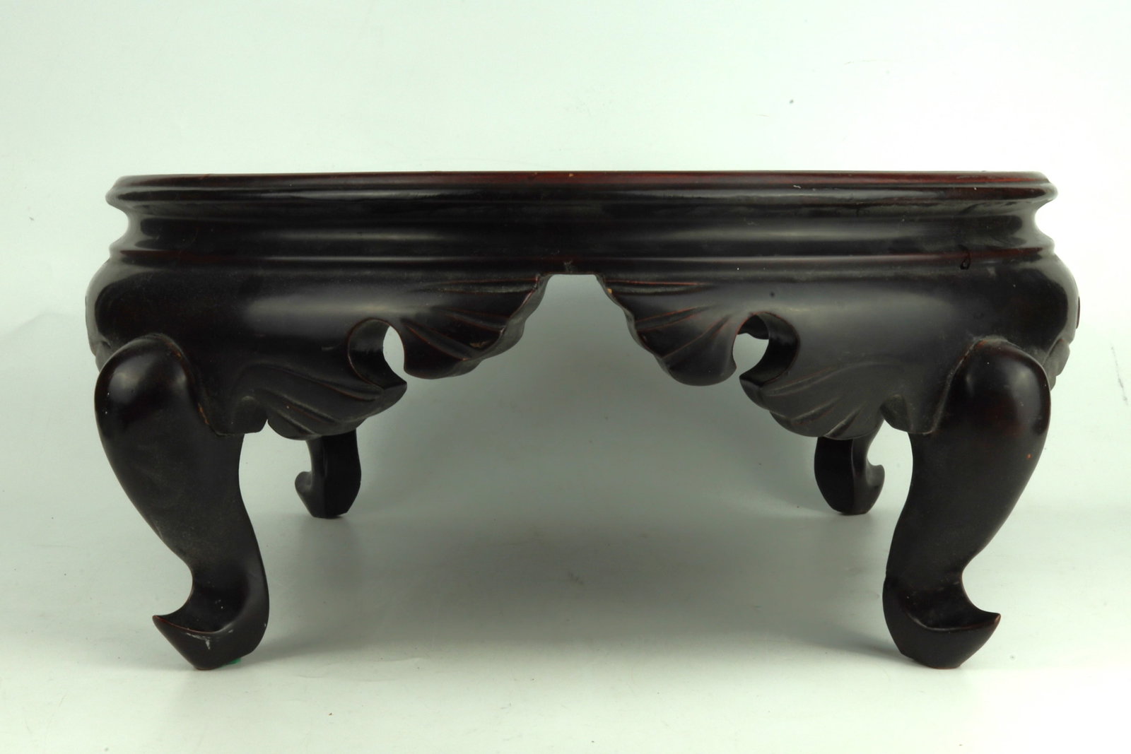 Large Lacquer Stand China Republic Period: Large Lacquer Stand China Republic Period Dimensions: 51.1cm W, 40.6cm inner Dia, 21.3cm H 民国大漆大底托一件