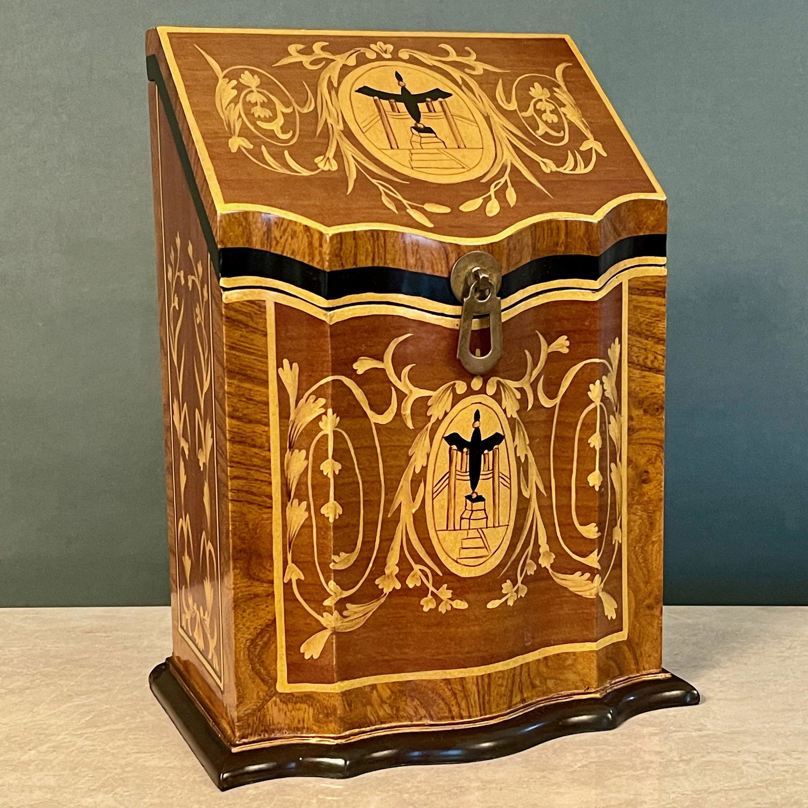 Georgian Federal Style Tea Caddy or Knife Box Container (1 of 10)