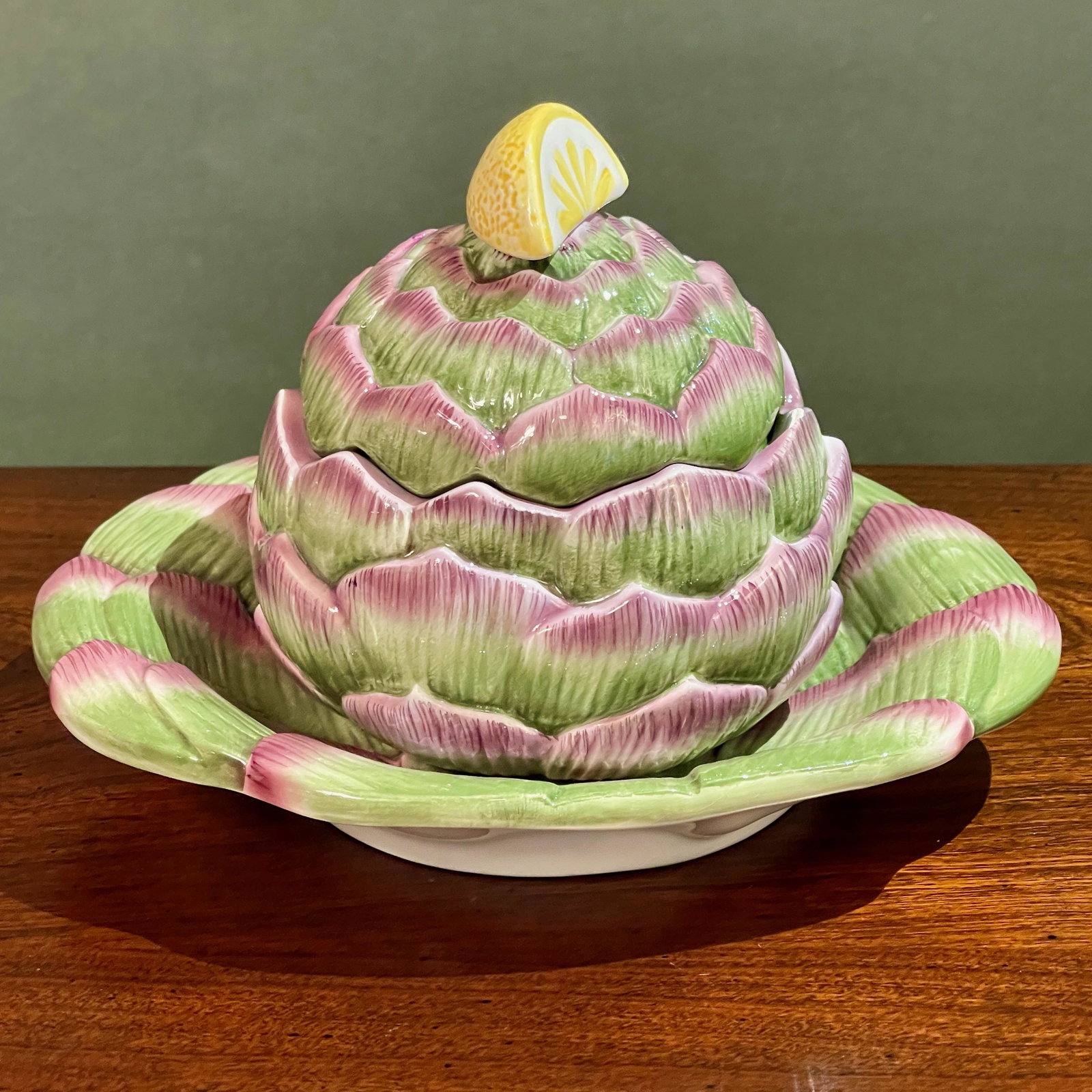 Fitz & Floyd Majolica Ceramic Artichoke Lemon Server: Fitz & Floyd Majolica Ceramic Artichoke Lemon Server. 9”W x 6"D x 5”H.