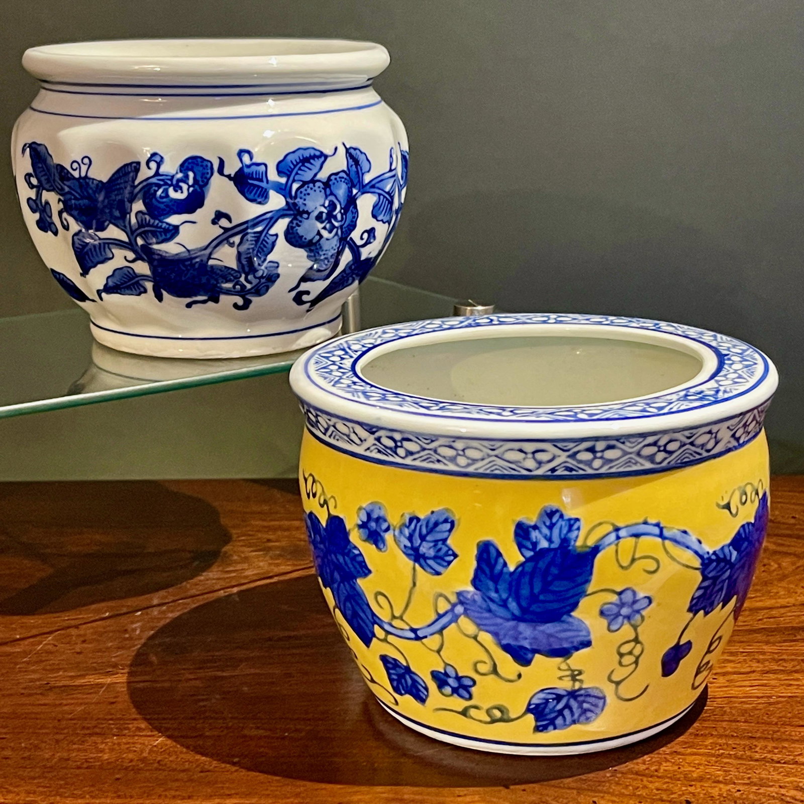 Set of 2 Chinese Cachepot Jardinieres Blue/Yellow Vine (1 of 5)