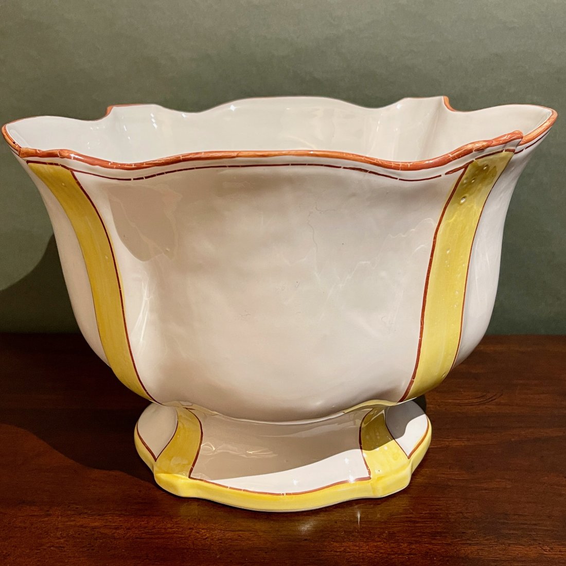 Chinoiserie White Glazed Ceramic Centerpiece Jardiniere (1 of 10)