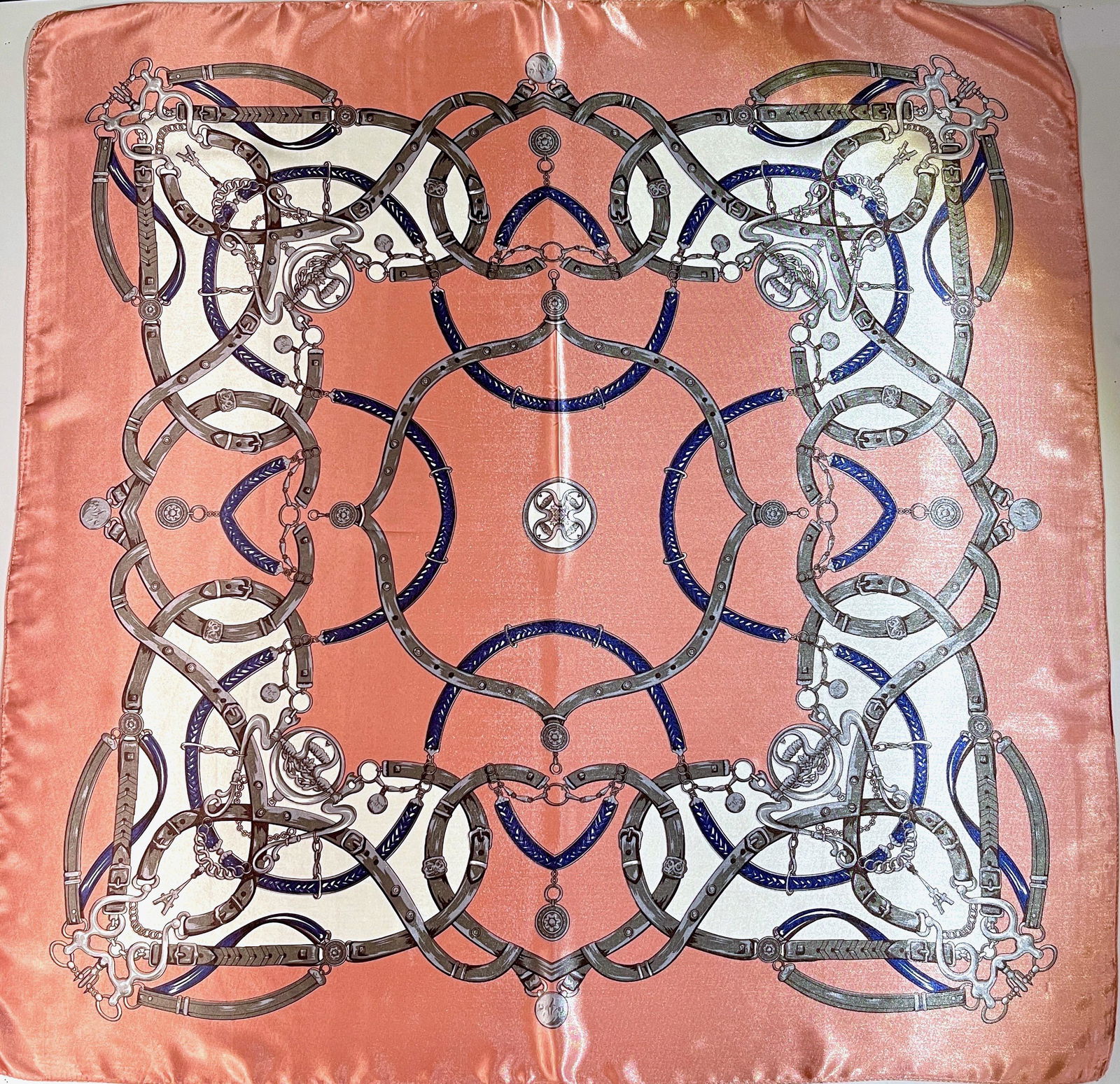 CLASSIC EPERON STYLE SCARF WITH EQUESTRIAN HORSE-BIT MOTIF (1 of 2)