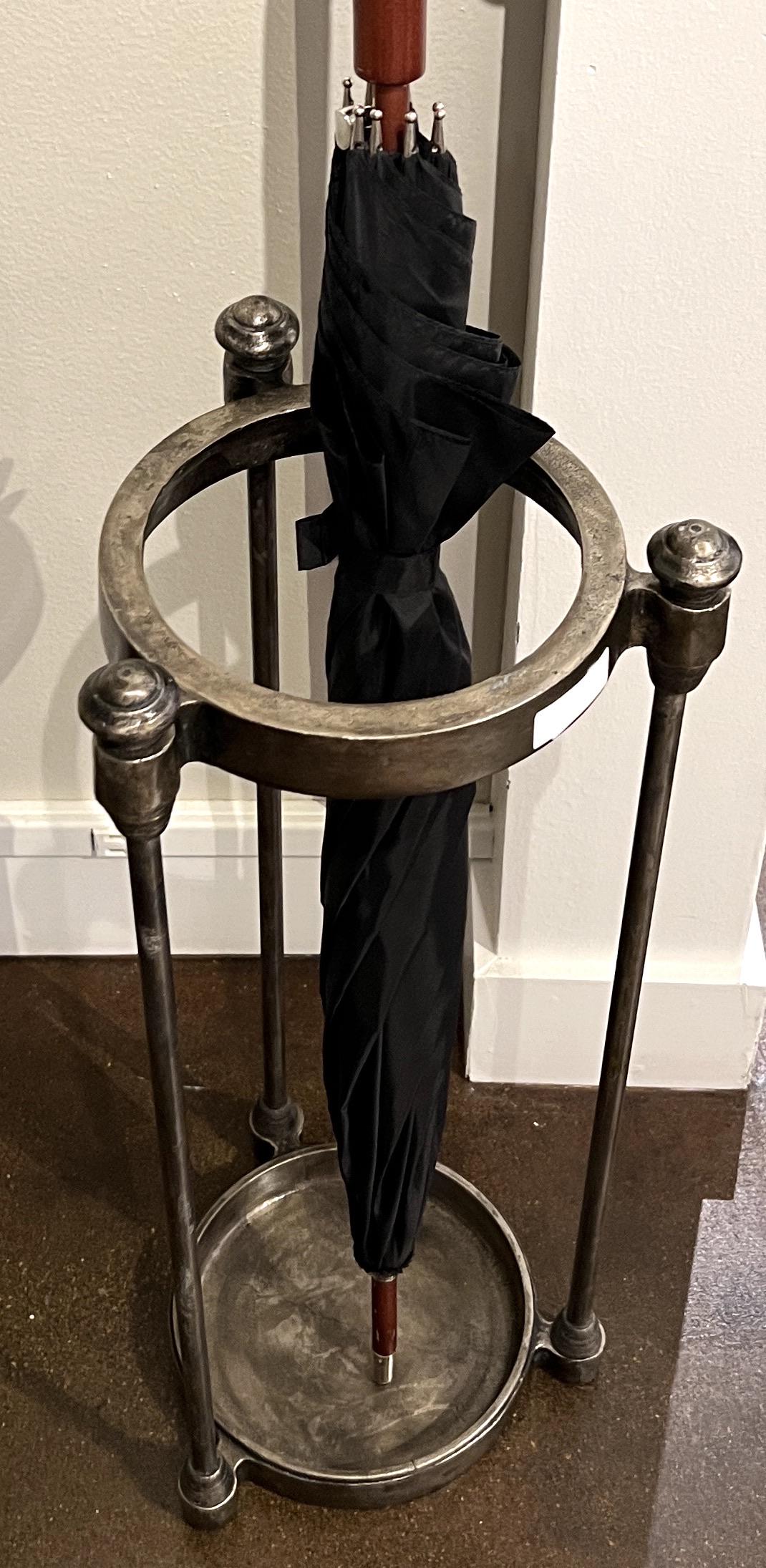 CAST IRON FOYER UMBRELLA STAND OR CANE HOLDER (1 of 2)