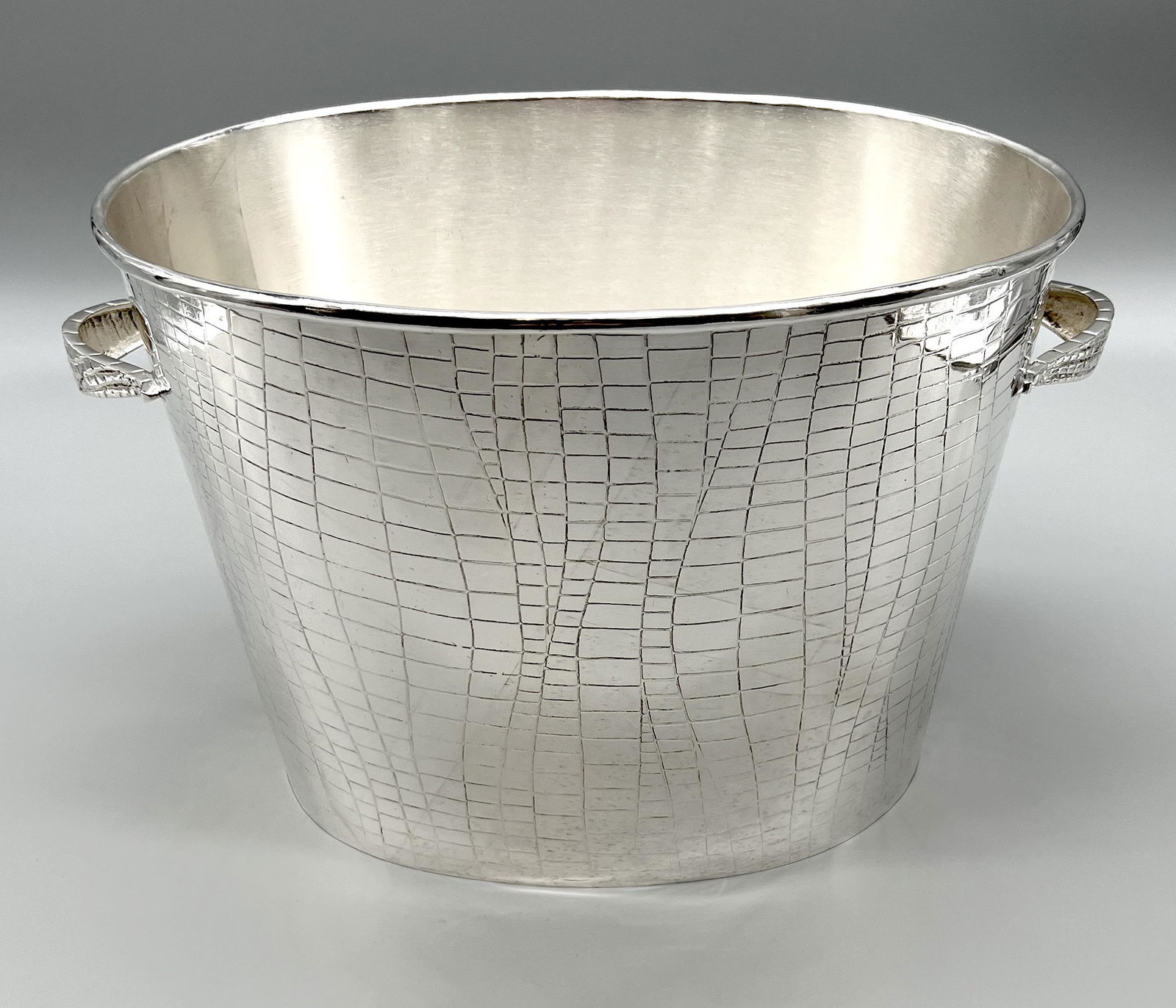 Silver-plate Alligator Embossed Champagne Bucket or Cachepot in the Manner of Ralph Lauren (1 of 3)