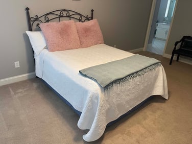 Queen Size Metal Bed Frame & Mattress