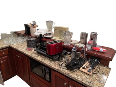 Misc Kitchen Items Lot