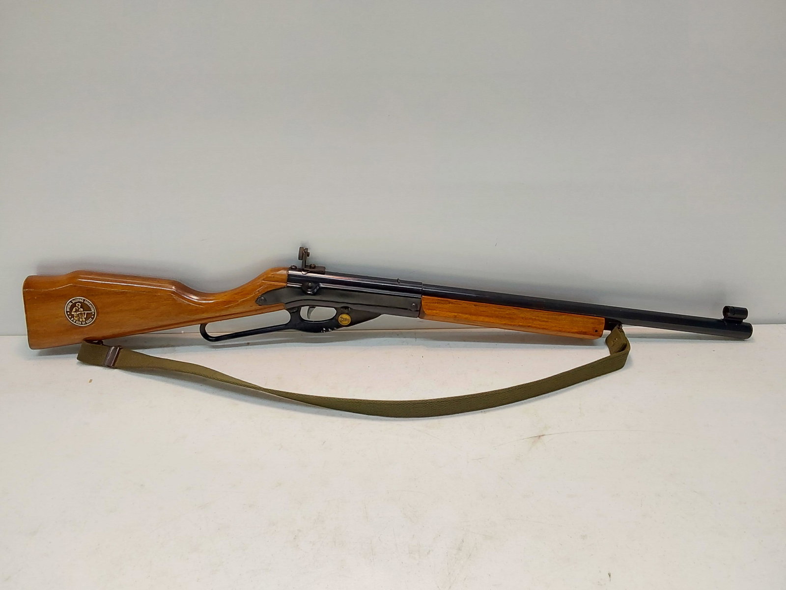 Daisy BB gun: model 99