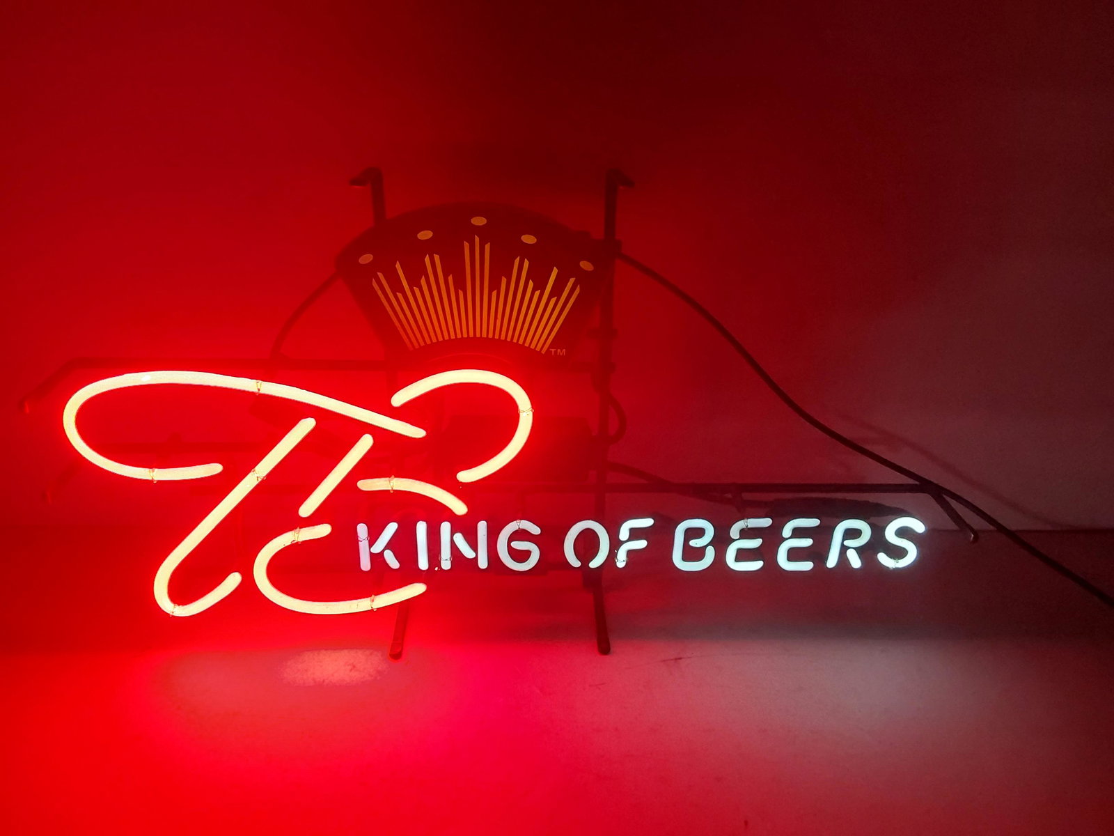 Budweiser neon light (1 of 2)