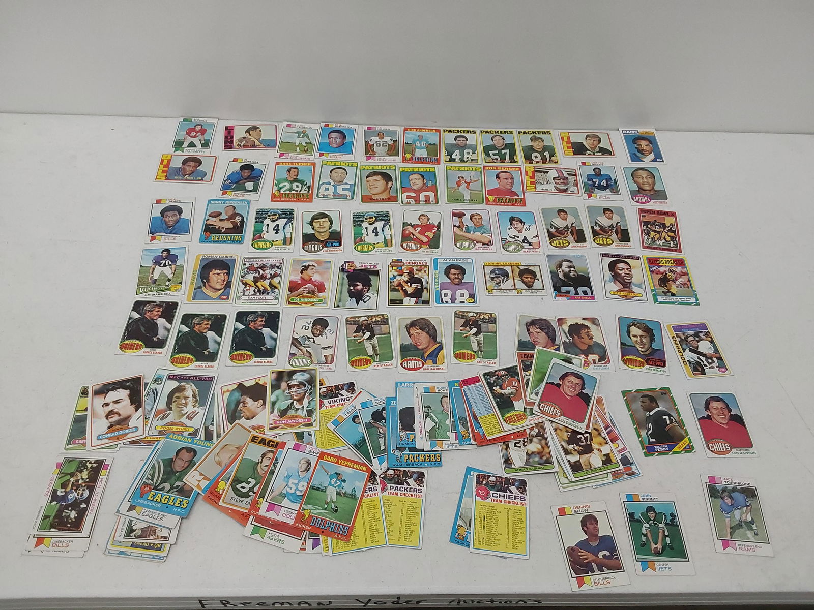 1970s football cards (1 of 5)