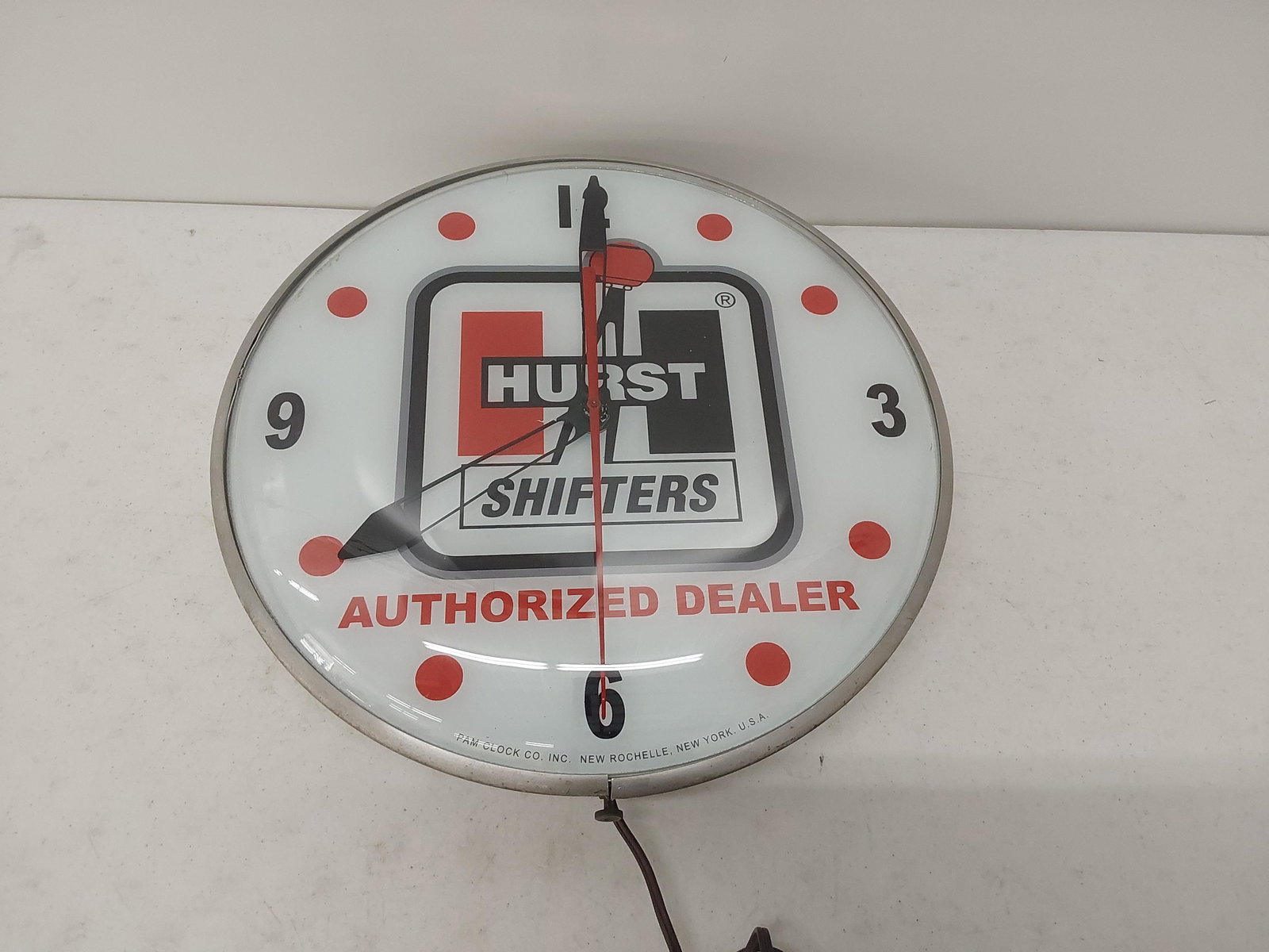 Hurst Shifters Pam clock (1 of 2)
