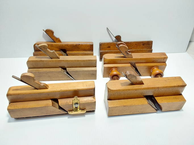 (6) Wood Hand Planes
