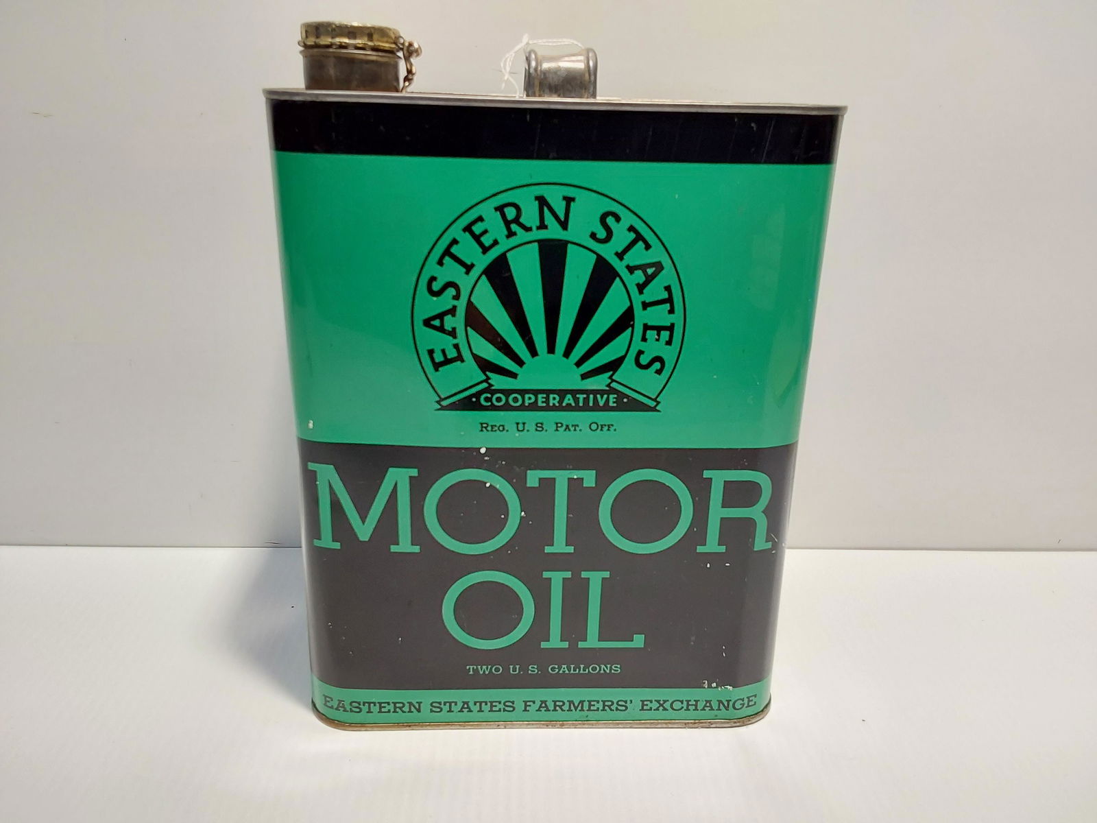 Eastern States oil can (1 of 2)