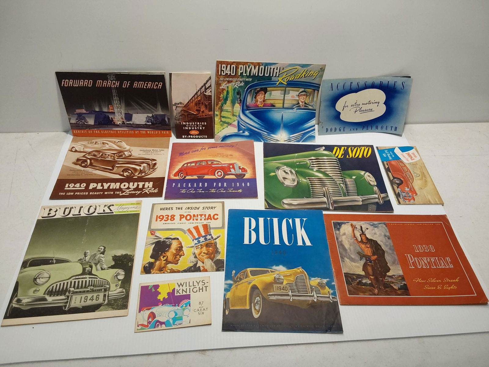 automotive literature model catalogs (1 of 5)