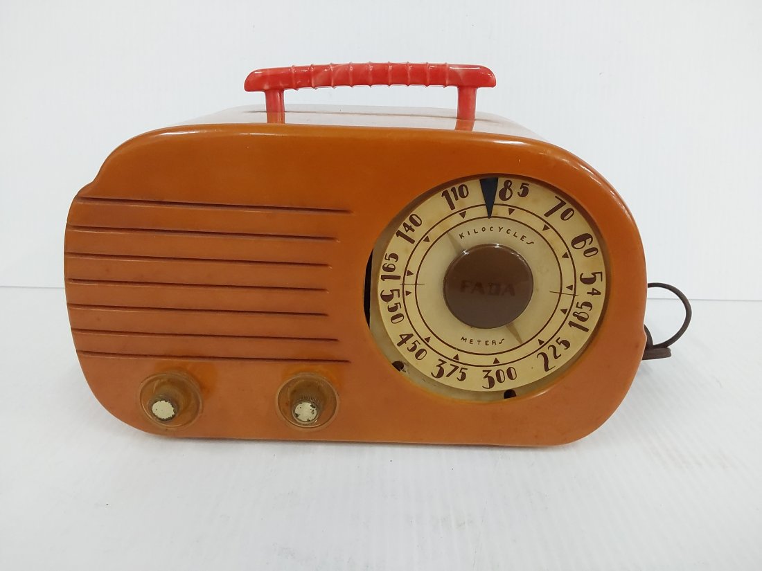 Catalin radio model 700 (1 of 5)