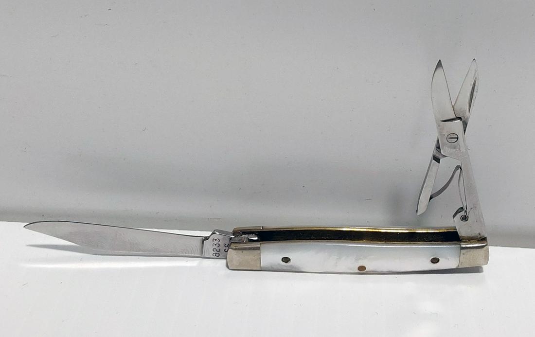 NEW Case XX 5 Dot small Stockman: Case XX (8233 SS) 5 Dot (1995) small Stockman, 2" pocket clip blade & scissors, 2 5/8" closed (4 5/8" overall), Magnificent Genuine Mother of Pearl handles. NEW