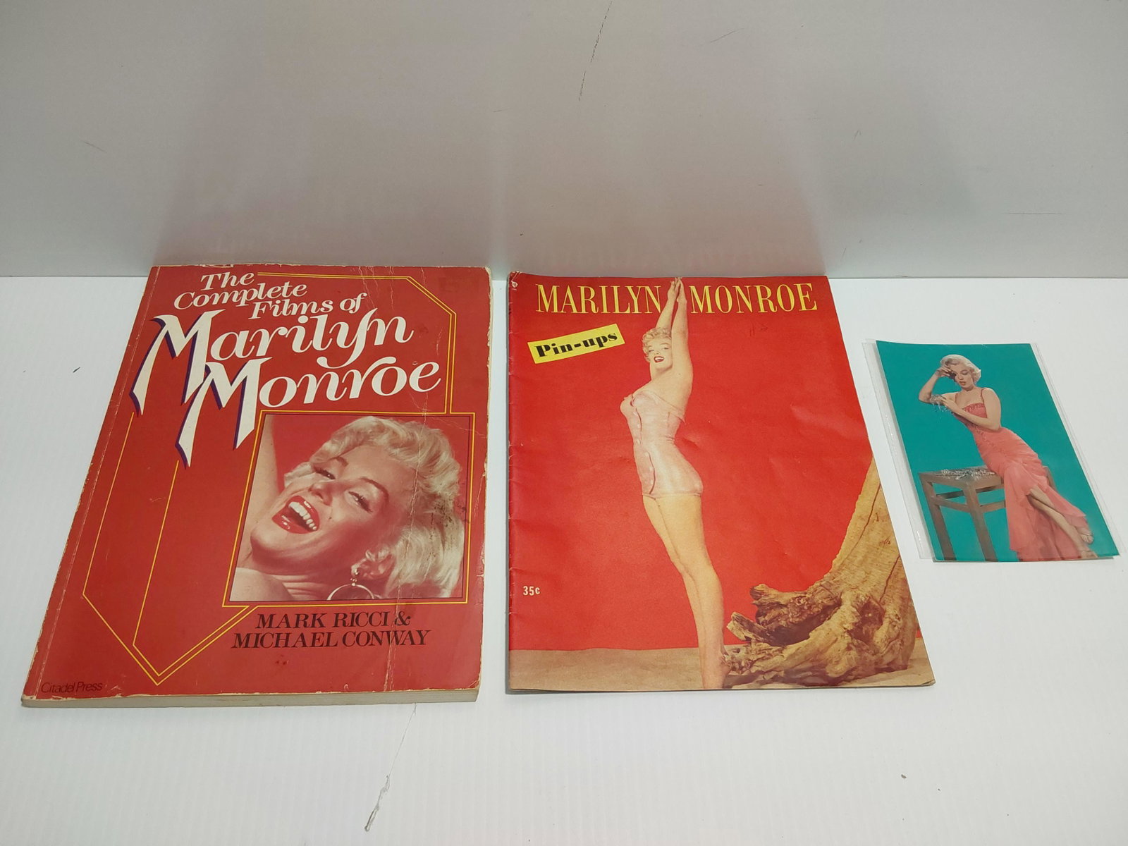 The Complete Films of Marilyn Monroe pin-ups: 1953 by Mark Ricci & Michael Conway plus postcard