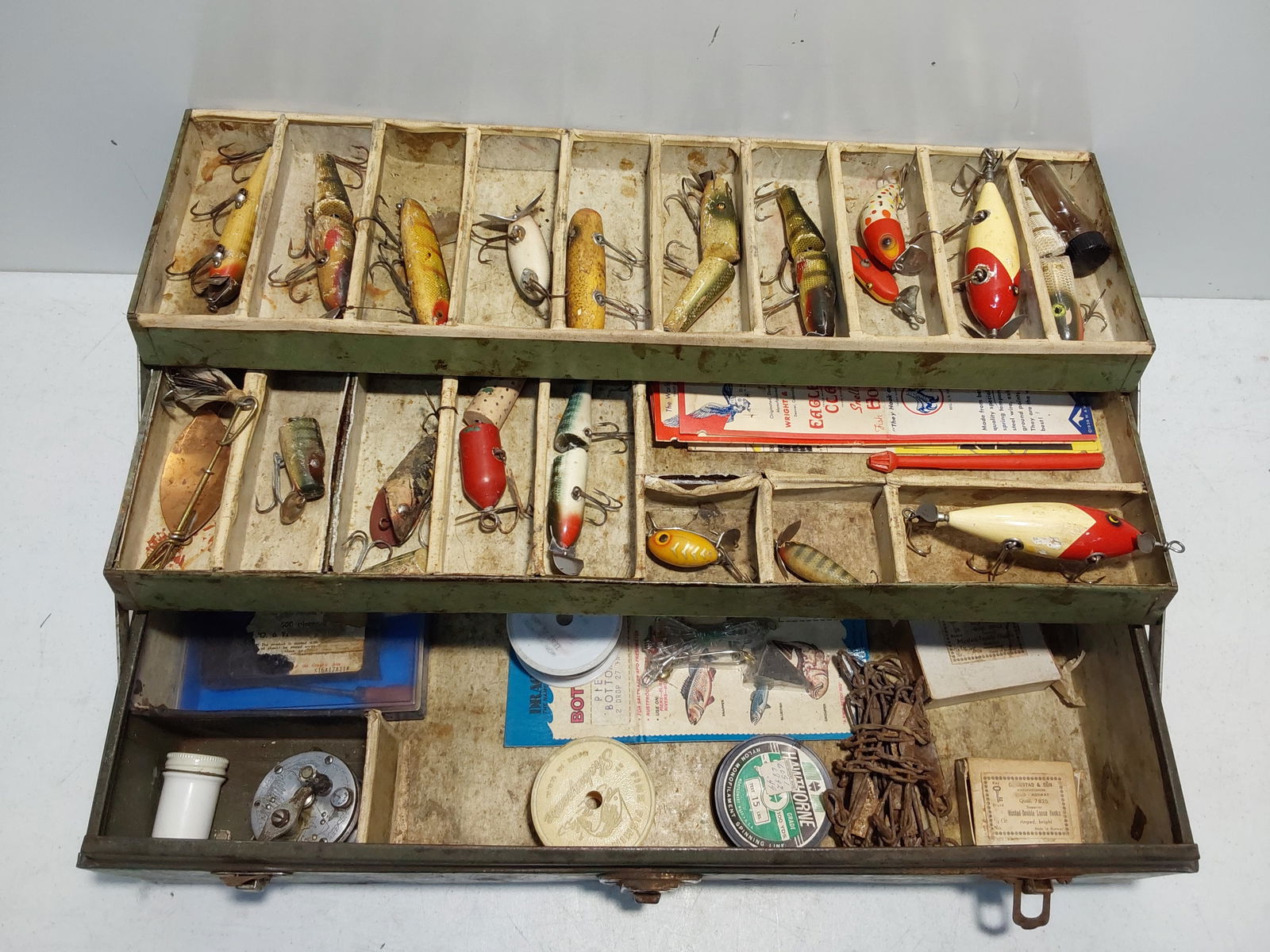 tackle box with wooden fishing lures: tackle box with wooden fishing lures
