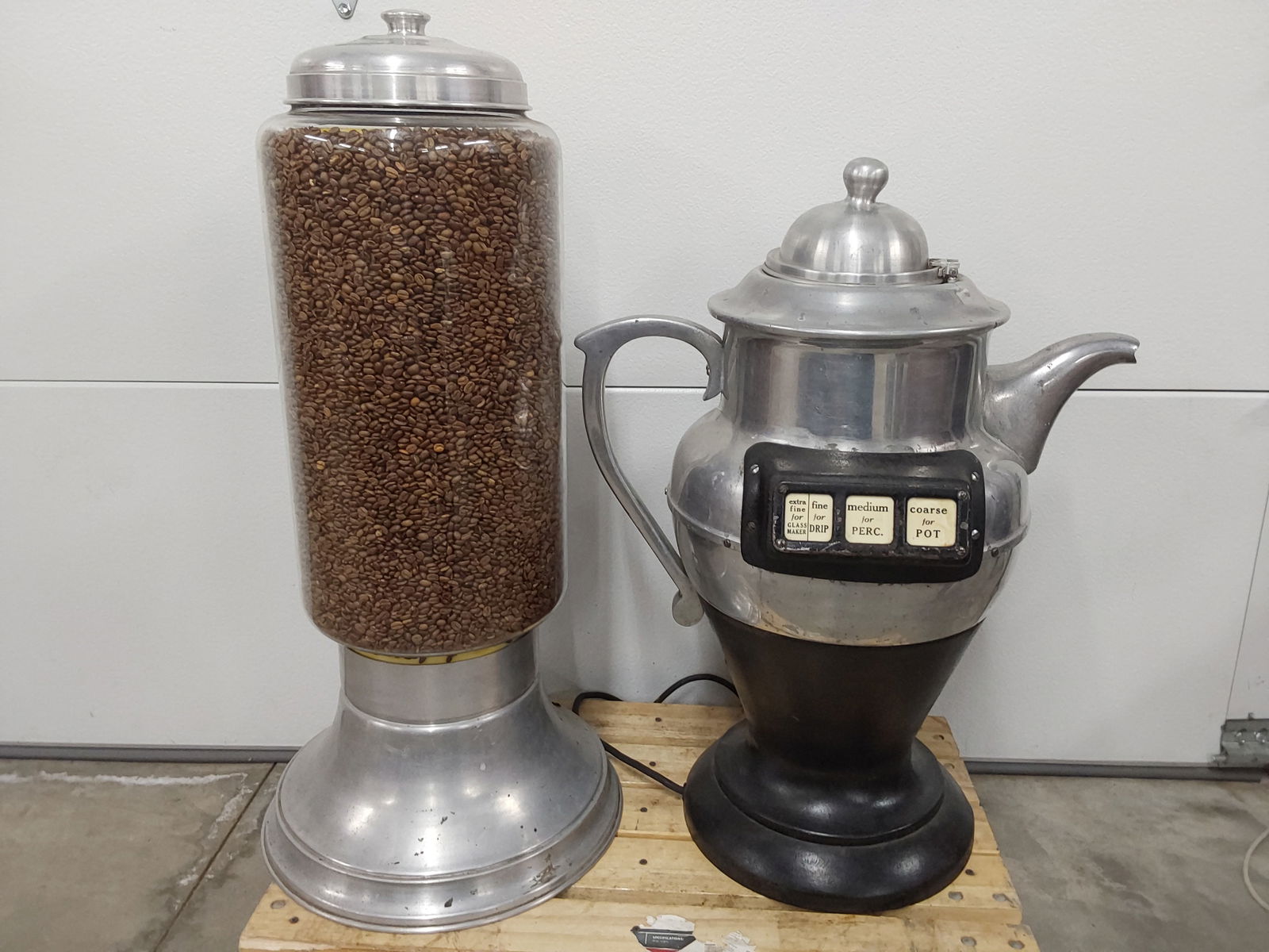Large Store Coffee Grinder With Bean Dispenser Auction