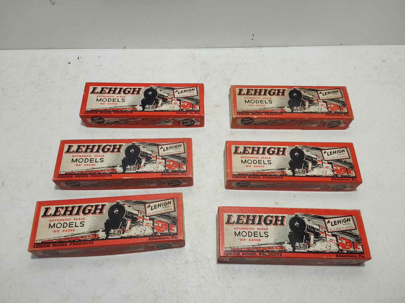 (6) Lehigh HO train car model kits: (6) Lehigh HO train car model kits