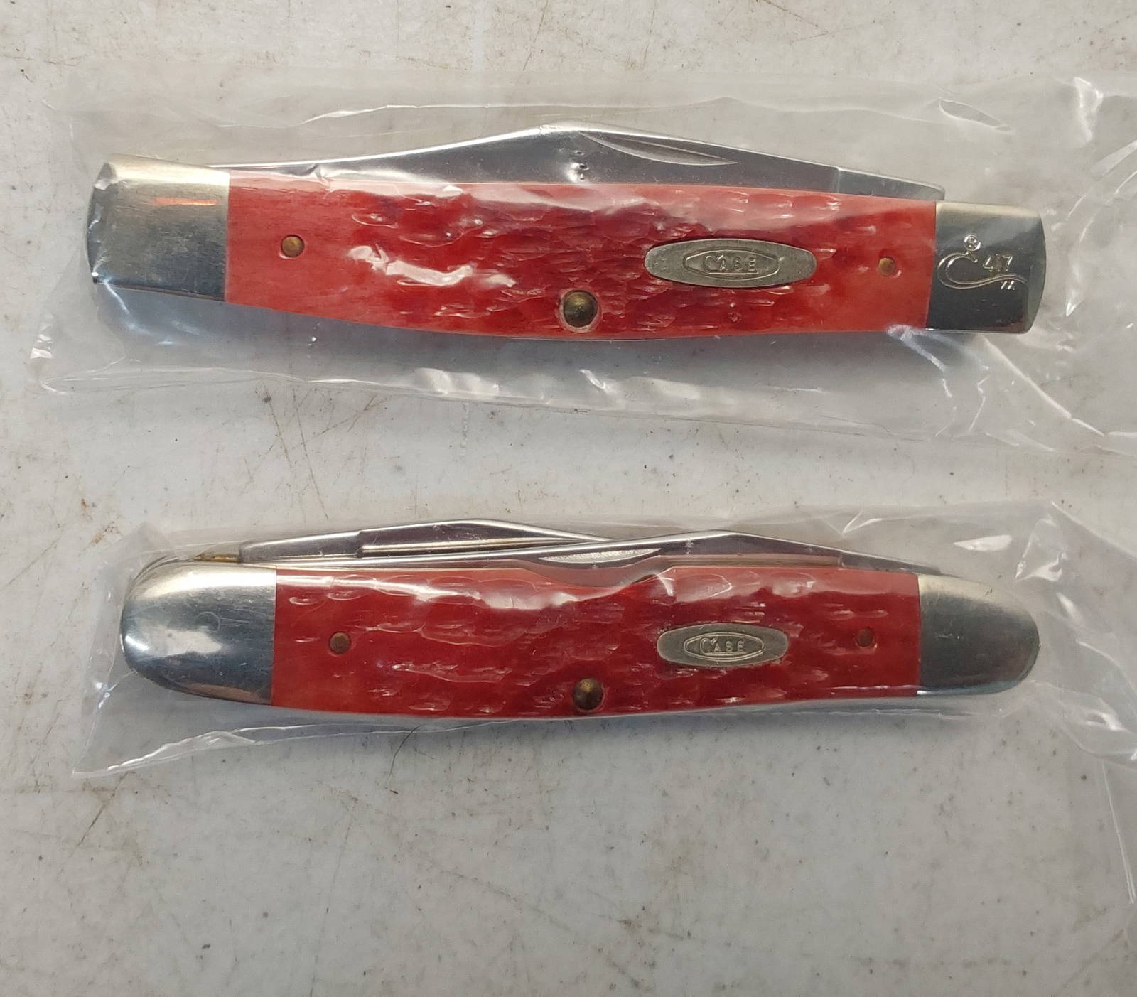 (2) 1989 2blade Case Knives Auction