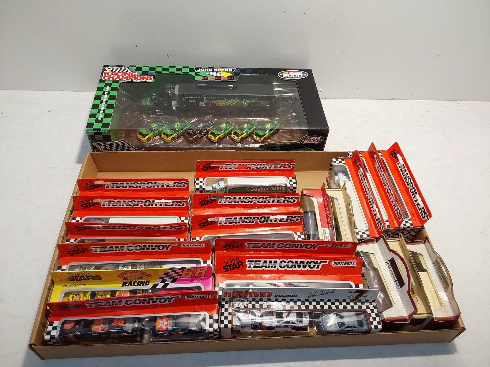 (1) John Deere toy set and (20) Matchbox toys: (1) John Deere toy set and (20) Matchbox toys