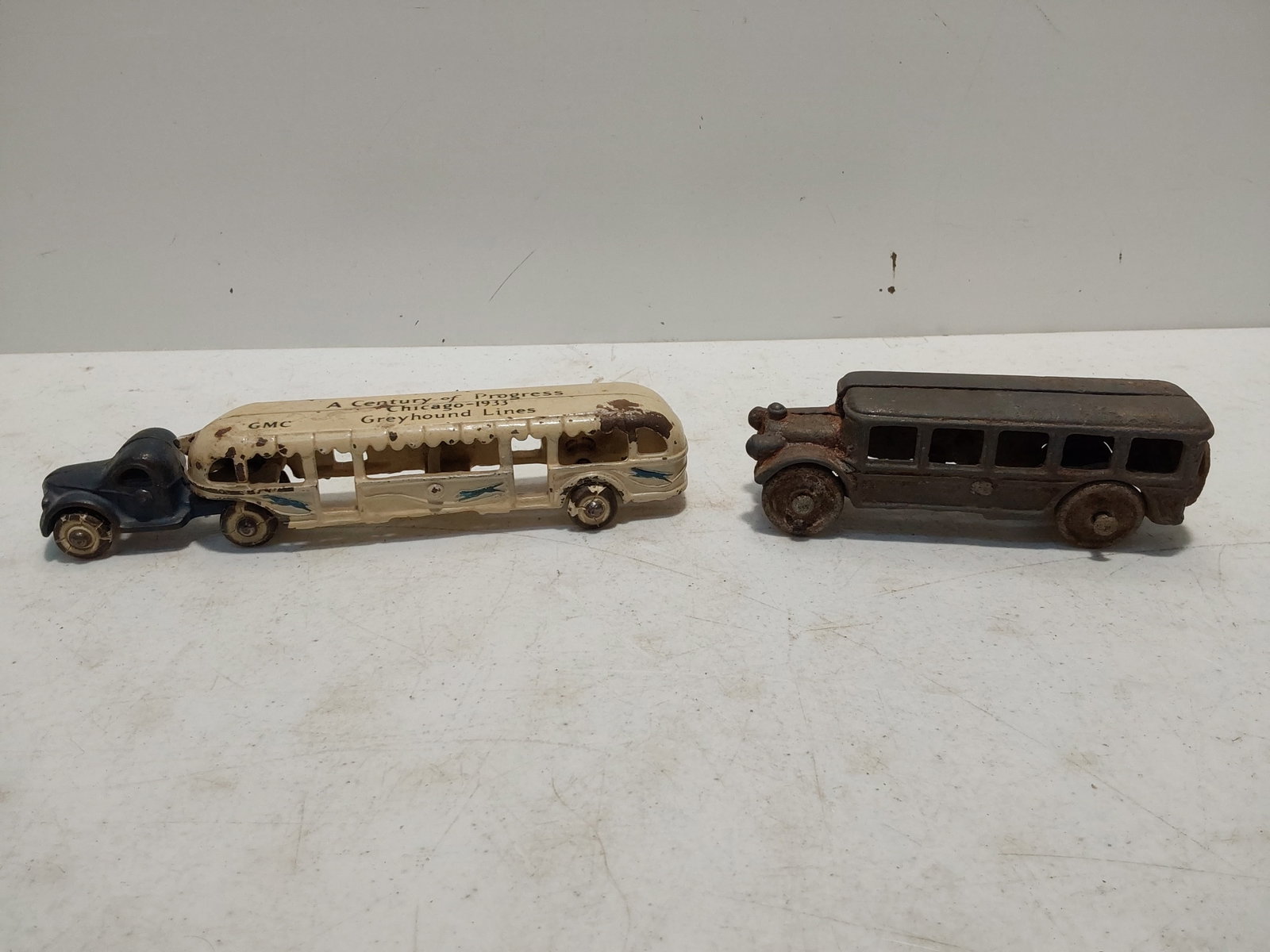 1933 Arcade Greyhound bus and AC Williams bus (1 of 3)